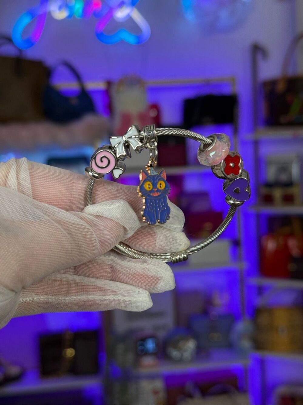 New Kpop Demon Hunter Derpy Custom Charm Bracelet Silver Tone